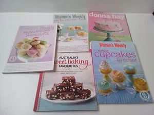 Cake making bundle. womans weekly 5 Books Titles Below & in Photo's - Picture 1 of 2