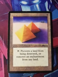 Pyraminds (Arabian Nights) LP vintage MTG - Picture 1 of 2