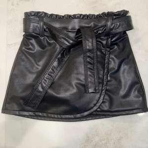 Abercrombie Kids Faux Leather Skirt – Black – Size 7/8 – Belted Tie Front - Picture 1 of 7