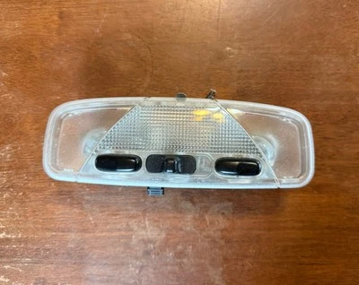 Ford Focus 2000-2007 domo delantero mapa luz lámpara montaje superior OEM  Foto 1 de 4