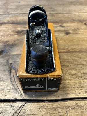Vintage Stanley 220 Plane In Original Box - Image 1 of 4