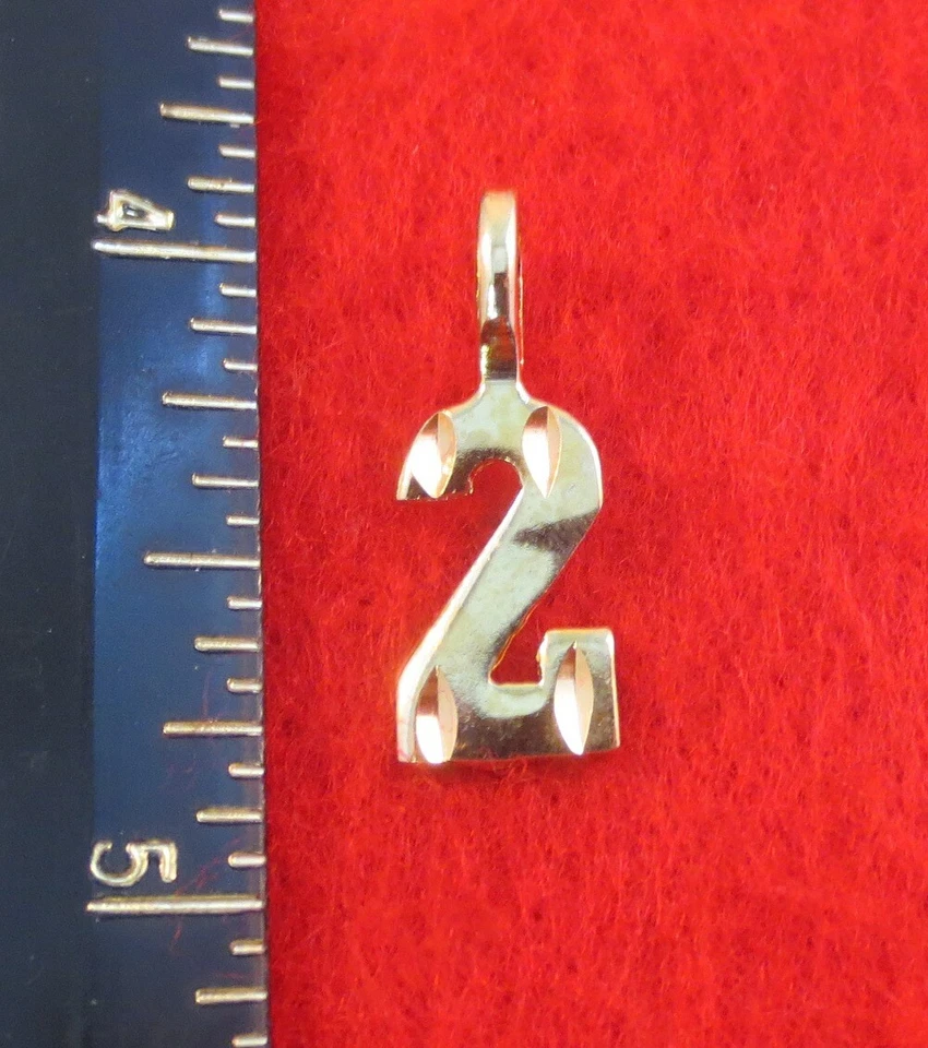 14KT GOLD EP NUMBER "2" DIAMOND CUT CHARM - Image 1 of 1