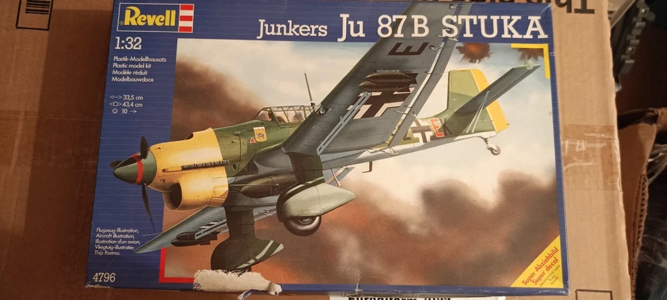JUNKERS  JU 87B  STUKA IN SCALA 1:32 REVELL - Immagine 1 di 2
