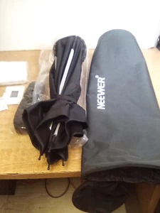 Neewer 24" X 35/60 X 90CM Rectangular Softbox Quick Setup Quick Folding - Picture 1 of 7