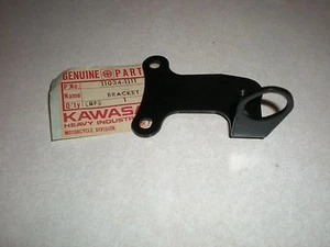 New NOS Genuine Kawasaki Meter Bracket KZ 650 750 11034-1111 - Imagen 1 de 1