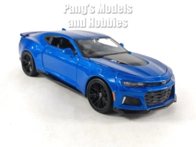 Литая металлическая модель 2017 Chevrolet Camaro ZL1 масштаб 1:24 — Maisto — синяя - Изображение 1 из 4