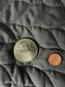 1989 Republic Of The Marshal Islands Five Dollars The First Men On The Moon 1969 - Picture 1 of 2