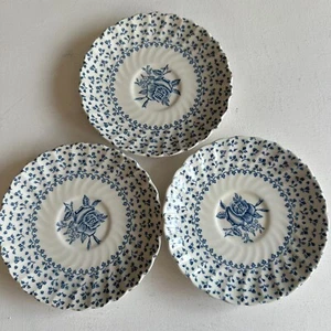 Royal Victoria Rose Bouquet Piattini x 3 Vintage Blu Floreale 14,5 cm Dia. Casetta - Foto 1 di 5