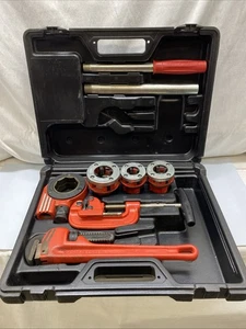 Rothenberger 70614 Ratchet Threader Kit 9 Pc 1/2-1 In Missing Channel Locks - Picture 1 of 24