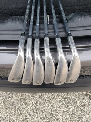 Juego de plancha Nike Slingshot 5-9+PW 6 palos diseño grafito flexión regular para diestros Foto 1 de 4