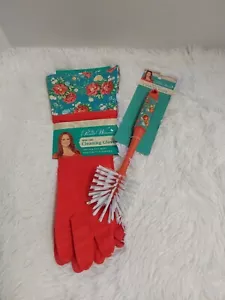 Pioneer Woman Red Vintage Floral Heavy Duty Cleaning Gloves & Cleaning Brush NEW - Picture 1 of 8