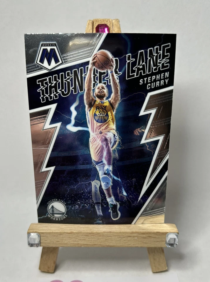 STEPHEN CURRY 2021-22 Panini Mosaic Thunder Lane #17 Golden State Warriors - Image 1 of 4