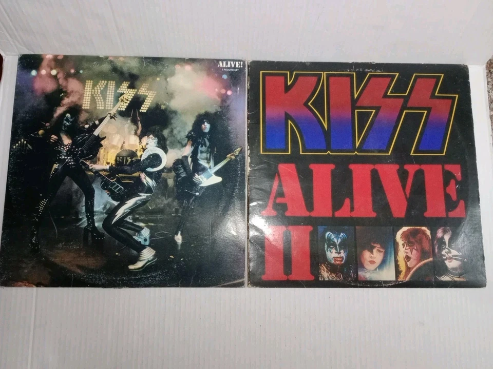 KISS Records - Alive and Alive II, Both Original Double Albums Vinyl LP - Image 1 of 4