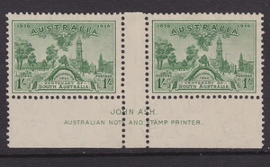 AUSTRALIA 1936 1/- GREEN CENT SOUTH AUSTRALIA PAIR ASH IMPRINT MINT/MH (RF105) - Bild 1 von 2