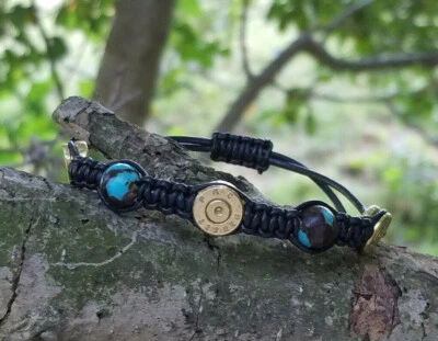 Pulsera Bullet Shell .223 con cuentas de jade ámbar amazonita y cordón de cuero negro Foto 1 de 2