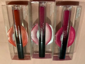 Huda lipsticks new-3 lipstick new in box(1 red and 2 fuchsia) rpp 38£ each - Picture 1 of 3