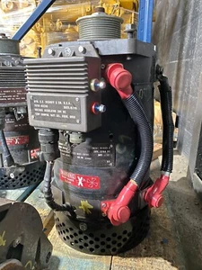 C.E. Niehoff & Co Generator 2920-01-565-0762, 76761-N1609-2, 570AMPS, 28V - Picture 1 of 6