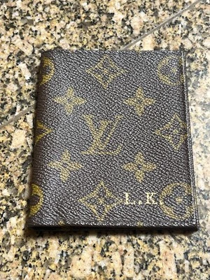 LOUIS VUITTON Monograma Portatarjetas de Crédito Auténtico Saks Fifth Avenue LK Mono Foto 1 de 4