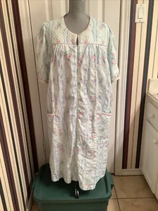 Barbizon Blue Seersucker Robe Women's XL Embroidered Floral Front Zip - Picture 1 of 8