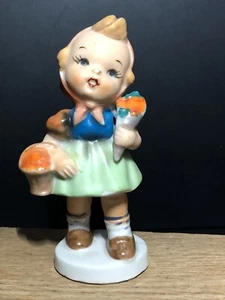 Artmark Vintage Girl w Flowers Figurine Made in Japan - Picture 1 of 7