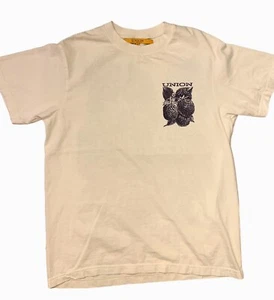 Union Los Angeles Shirt Uomo Medium Berry Graphic Tee Bianco Girocollo LEGGI - Foto 1 di 5