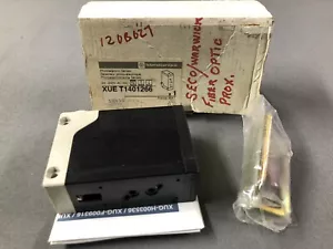 Telemacanique XUET1401266 OSIRIS photoelektrischer Sensor Steckoptik 24-240 V - Bild 1 von 8