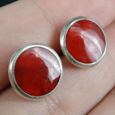 Orecchini in argento sterling 925 con corallo rosso tondo borchie gioielli fa... - Immagine 1 di 4