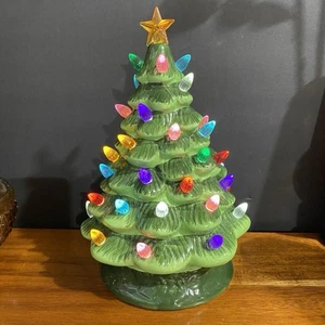 Mr. Christmas Nostalgic Retro Light Up Ceramic Xmas Tree With Lights Lighted - Foto 1 di 14