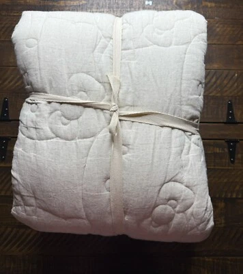 Pottery Barn Teen Hello Kitty® Heritage Linen Cotton Quilt Full NWOT - Image 1 of 3