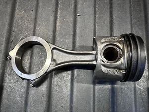 INFINITI FX30 M30 EX30 QX70 Piston with connecting rod 3.0 Diesel 175kw 2011 - Picture 1 of 5