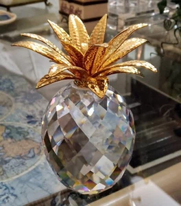 Swarovski Crystal PINEAPPLE LARGE Figurine #10044 Hammered Gold Leaves MIB COA๐ - Picture 1 of 2