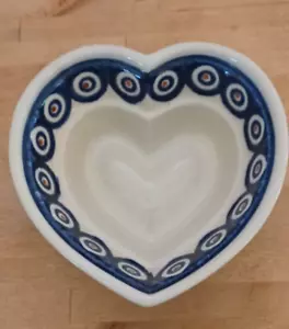 Polish Pottery 6" Heart Shaped Peacock Dish Bowl Boleslawiec - Picture 1 of 11