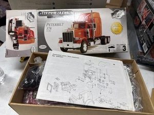 TESTORS #690001 BIG RIGS ULTRA METAL SERIES, 1:28 SCALE PETERBILT 378 NEW - Picture 1 of 4
