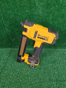 Piezas de cable inalámbrico DEWALT DCN701 20V Max - Imagen 1 de 4