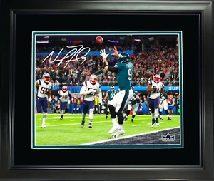 Framed Nick Foles SB LII Philly Special Facsimile Engraved Auto 12"x15" Photo - Picture 1 of 1