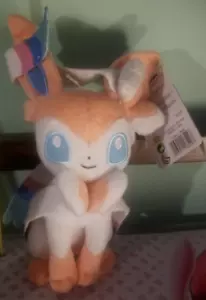 Sylveon 9" Plush Tomy Pokemon XY 2015 New With Tag Stuffed Animal Eeveelution - Picture 1 of 3
