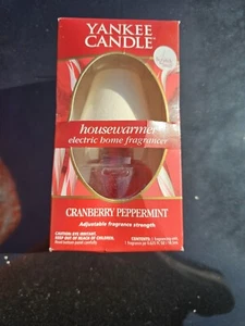 Yankee Candle Housewarmer Cranberry Peppermint Electric Home Fragrancer .625 Oz - Picture 1 of 2