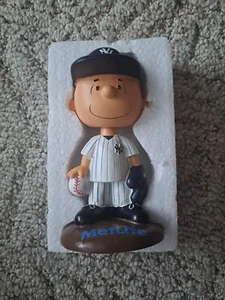 NY YANKEES 2013 PEANUTS CHARLIE BROWN METLIFE "BOBBLE DOBBLES" BOBBLEHEAD-NO BOX - Picture 1 of 5