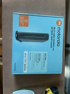 NIB Motorola 16x4 Cable Modem Plus AC1900 WiFi Router Model: MG7550 - Bild 1 von 1