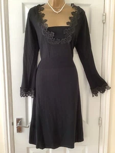 PER UNA SPECIAL OCCASION DRESS BLACK FINE KNIT LONG SLEEVE LACE DETAIL SZ 16 VGC - Picture 1 of 10