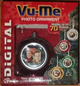 Vu-Me Digital Photo Christmas Ornament 70 Photo Display 1.5" LCD Screen Red - Picture 1 of 4