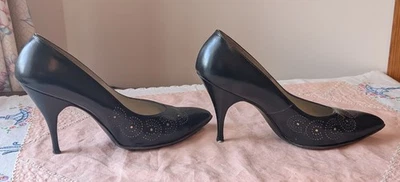 Vintage Pandora Footwear Halle Bros. Co. Black High Heels Bronze Accent Size 5.5 - Image 1 of 4