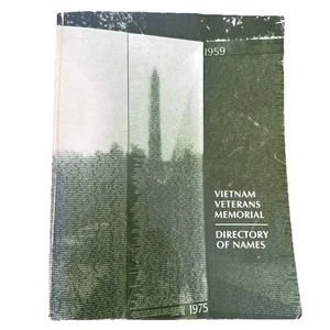 Vietnam Veterans Memorial Directory of Names 1959–1975 1982 Edition Vtg Book - Picture 1 of 5