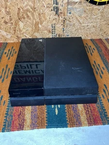 Consola de sistema Sony PlayStation 4 PS4 CUH-1115A negra solo para piezas o reparaciones - Imagen 1 de 5