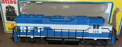 HO Scale Atlas RF&P GP40 Diesel Locomotive. Track Tested  Works - Image 1 of 4