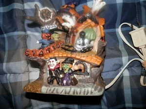 Spooky Hollow Halloween Village Lighted Platform Station - Picture 1 of 6