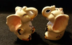 1950s Vintage Adorable Elephants Salt & Pepper Shakers Set Japan Trunks Up - Picture 1 of 8