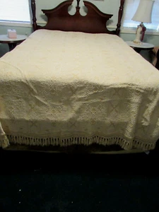 Vintage Sears Bellissimo Collection Bed Spread Fringed Cream Brocade 105 X 105 - Picture 1 of 12