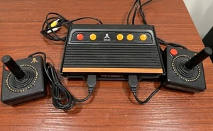 Atari~Flashback 3~Console Giochi Classici, Due Joy Stick, 60 Giochi Integrati, Usato in Ottime Condizioni - Foto 1 di 4