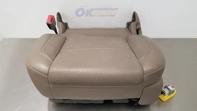 15 ASIENTO CHEVY SUBURBAN LTZ PISTA INFERIOR CONDUCTOR DELANTERO CACAO DUNA CUERO Foto 1 de 4